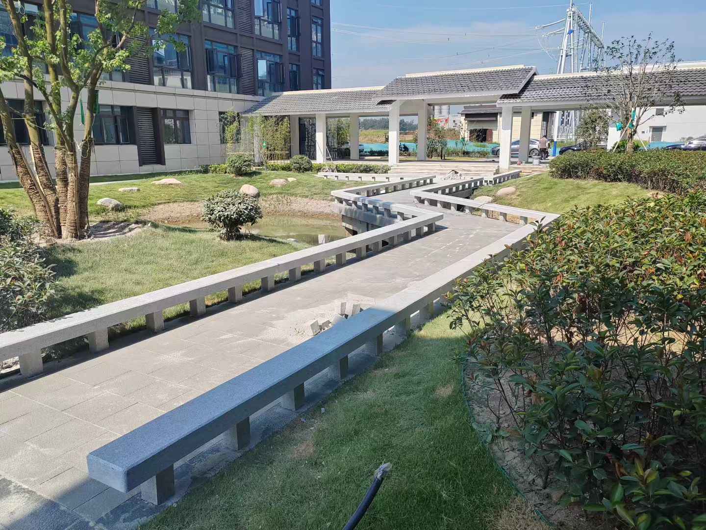 抚州 芝麻灰小区坐凳&栏杆安装效果