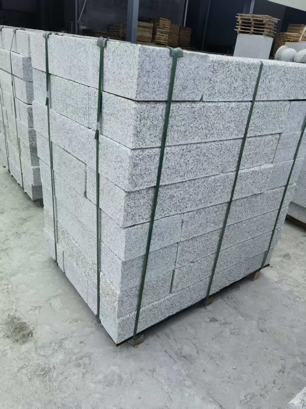 抚州 芙蓉白火烧两面路沿石