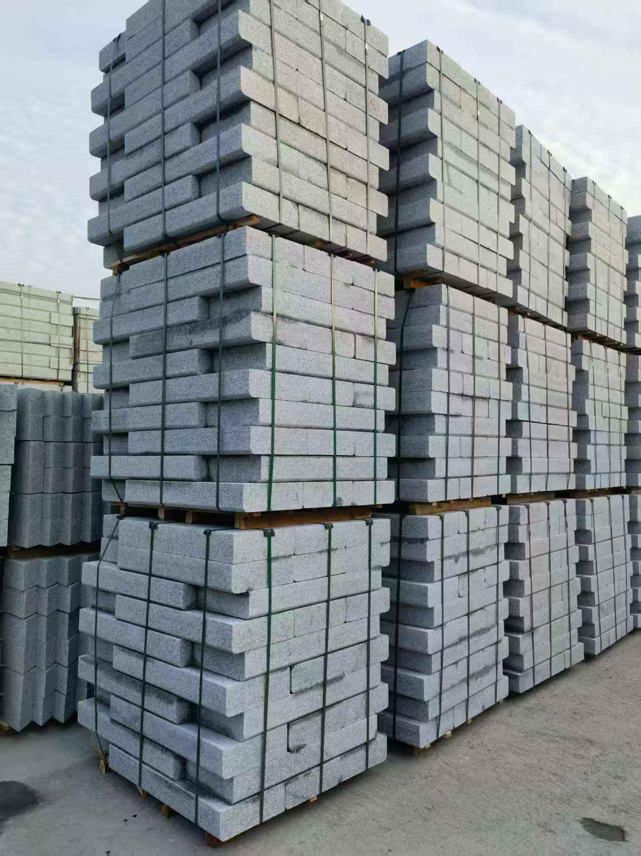 抚州 路沿石（路侧石），颜色一致，尺寸标准